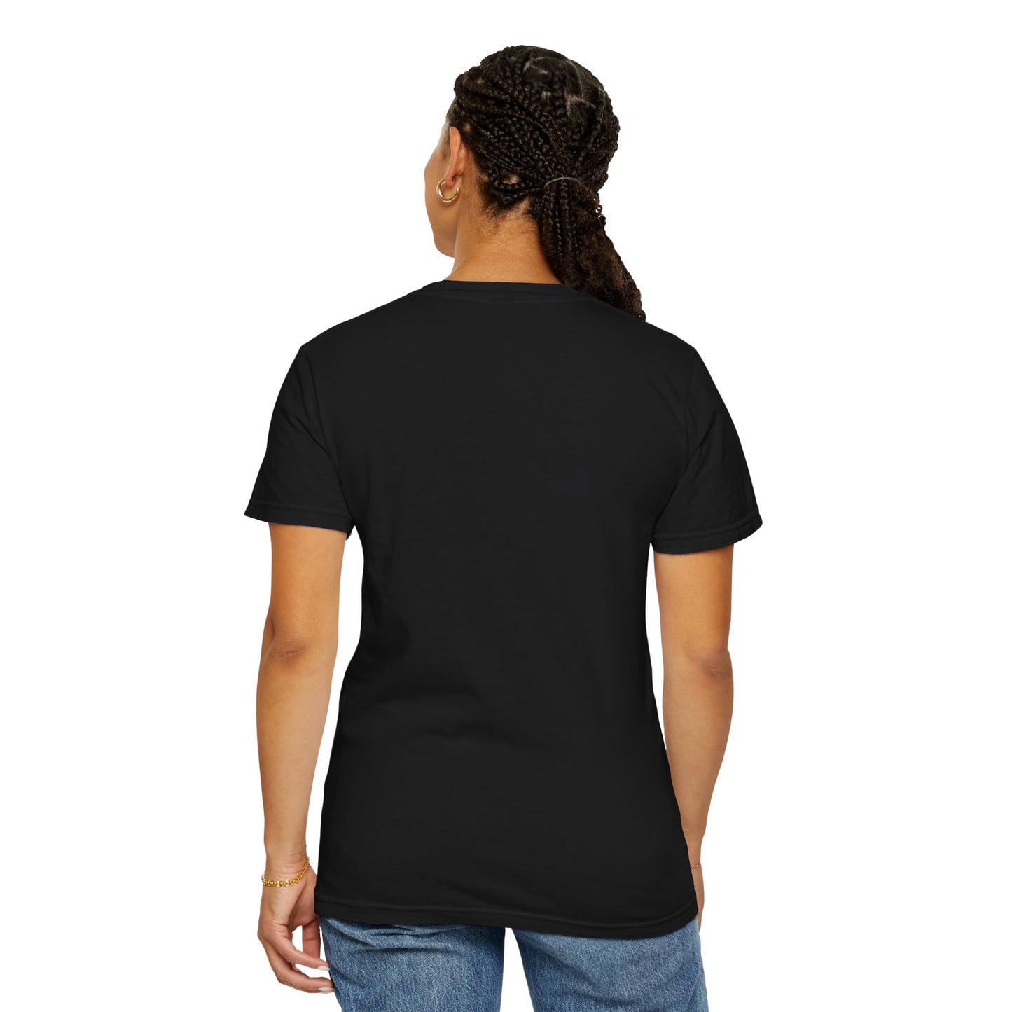 Urban Art-Inspired Unisex T-shirt, Graphic Tee for Streetwear Lovers, Trendy Casual Wear, Perfect for Anime Fans & Gift Giving